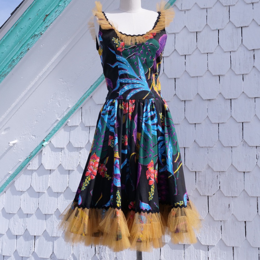Super dreamy vintage 1960s handmade party dress